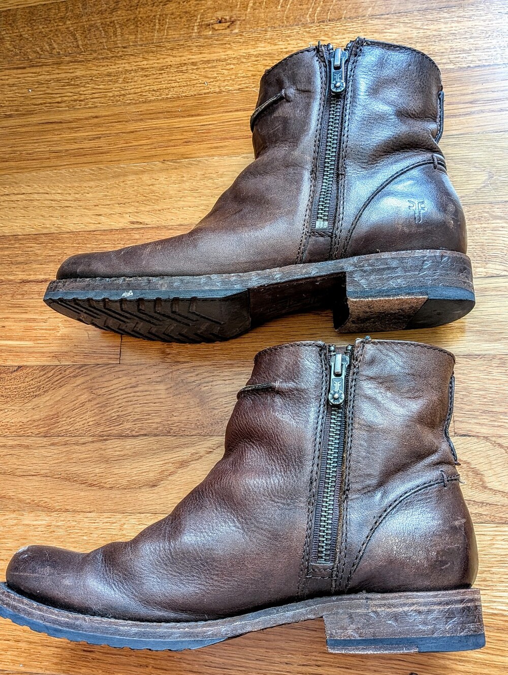 Frye Shorties 8 Women Brown Thick Leather Booties Double Zipper